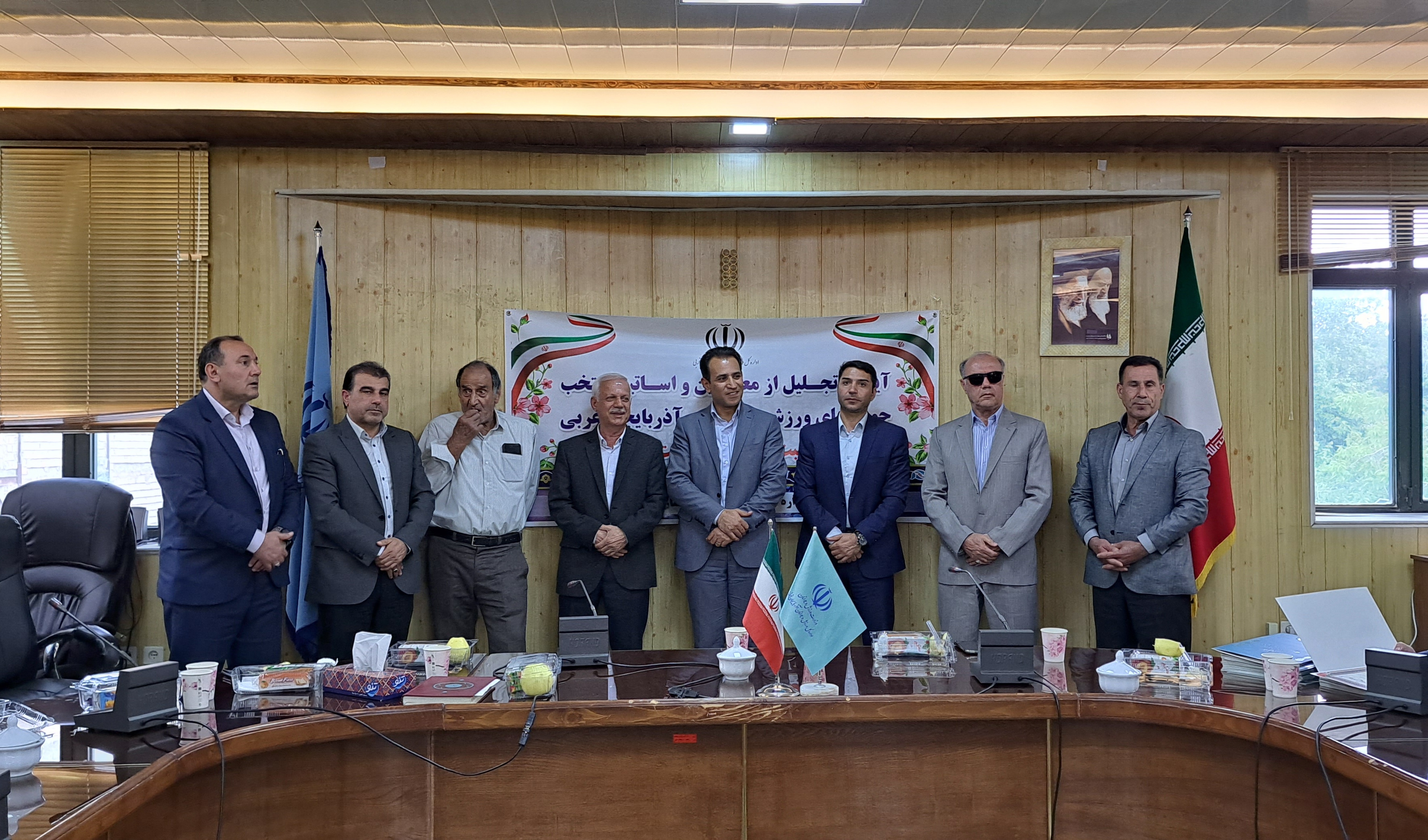 تجلیل از اساتید دانشکده علوم ورزشی